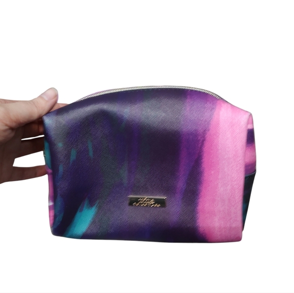 Vera Bradley, Lily Pulitzer, Trina Turk Collection - Picture 5 of 6